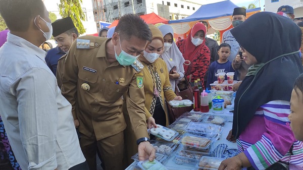 Resmikan Pasar Ramadhan, Bupati Minta Pelaku UMKM dan Pedagang Kecil Dilibatkan